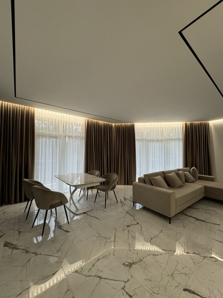 Spacious 3-Room Apartment with Water View in Slavyanskaya Embankment