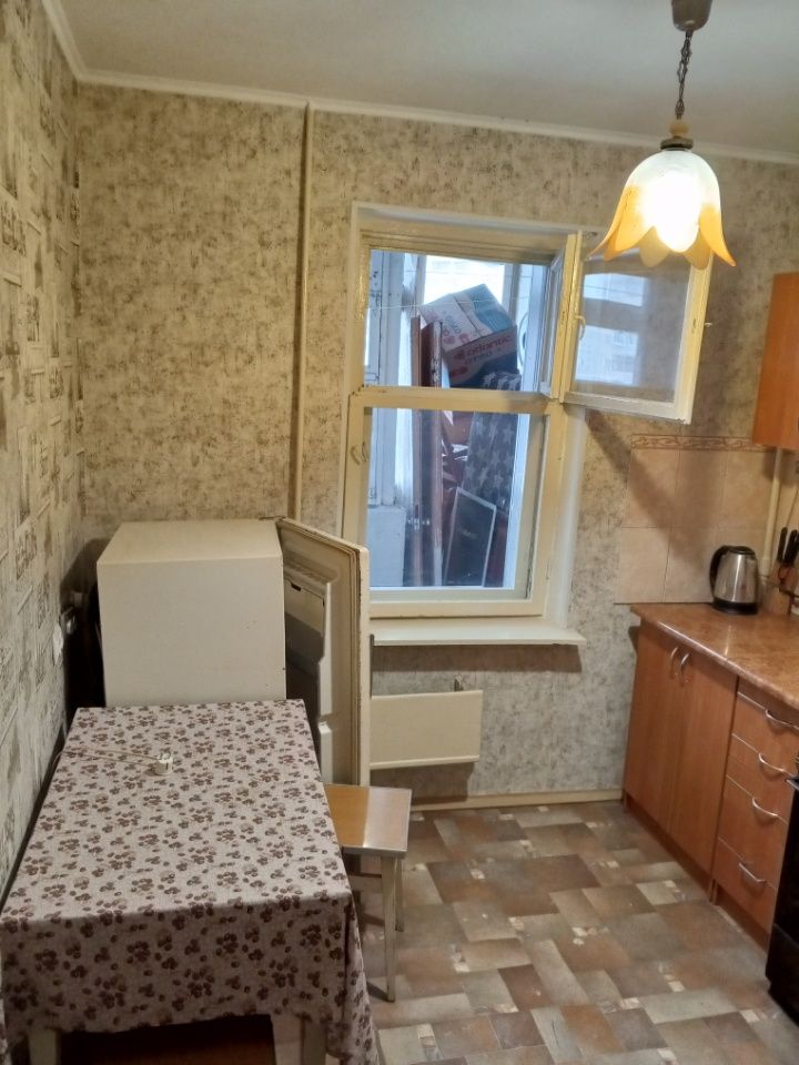 Furnished One-Bedroom Apartment with Balcony