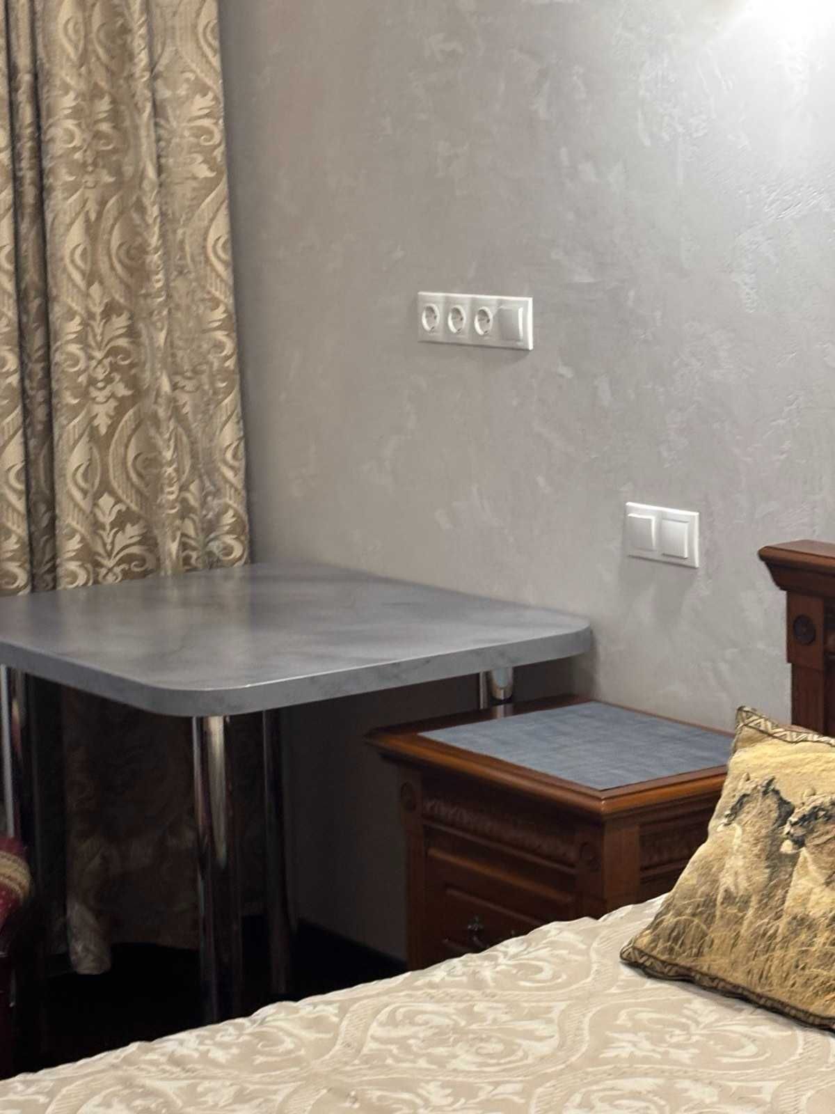Spacious 2-room apartment near Shevchenko Park and Lanzheron Beach