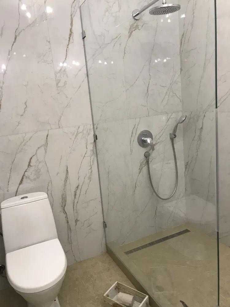 2-Room Apartment in City Center with Private Yard