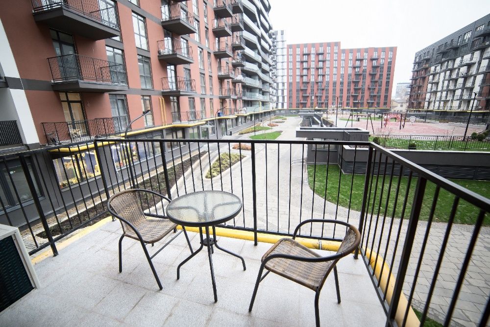 Spacious 2-Bedroom Apartment in Avalon Complex, Lviv City Center