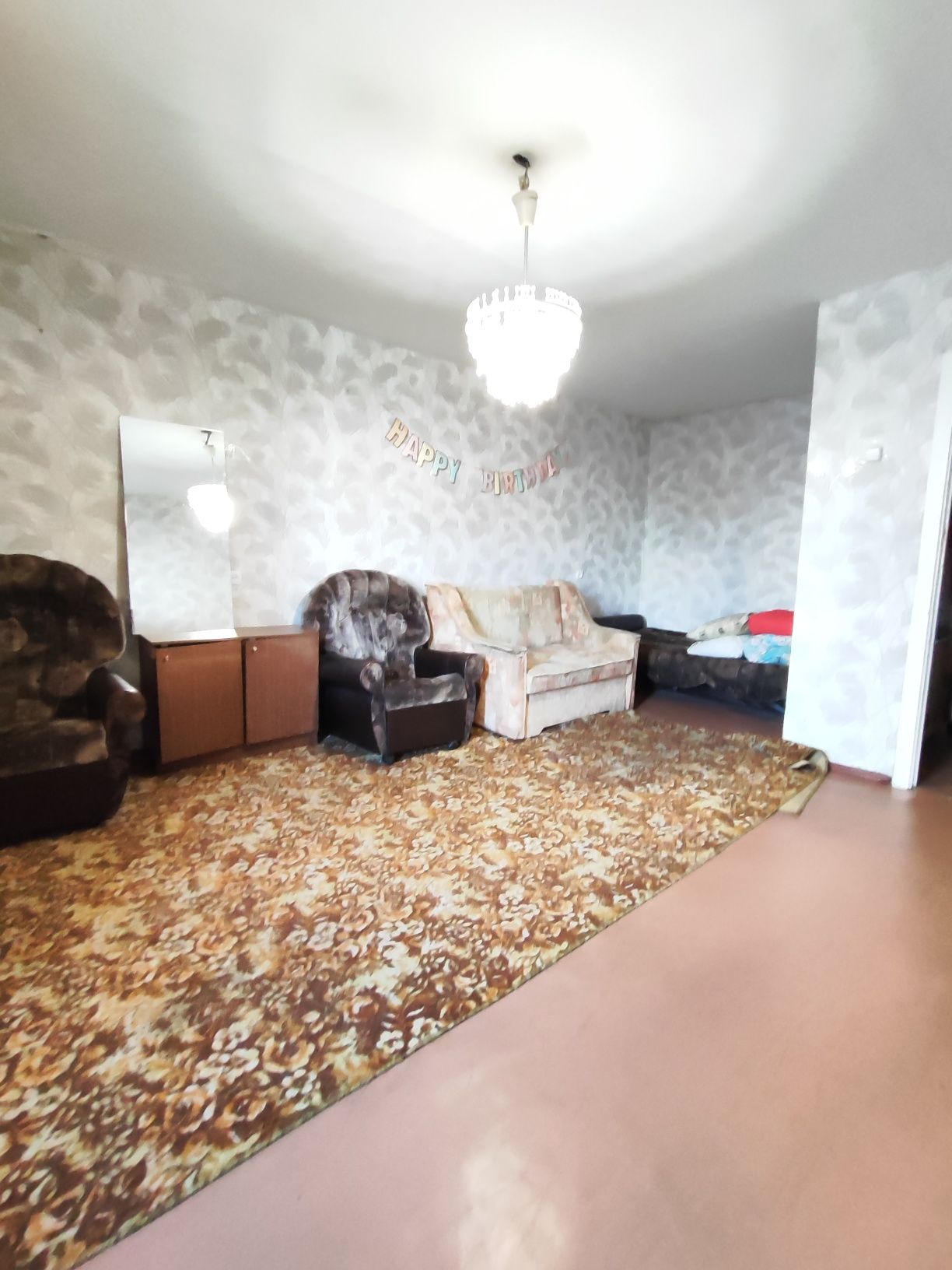 Cozy City Center Apartment with Balcony and Amenities