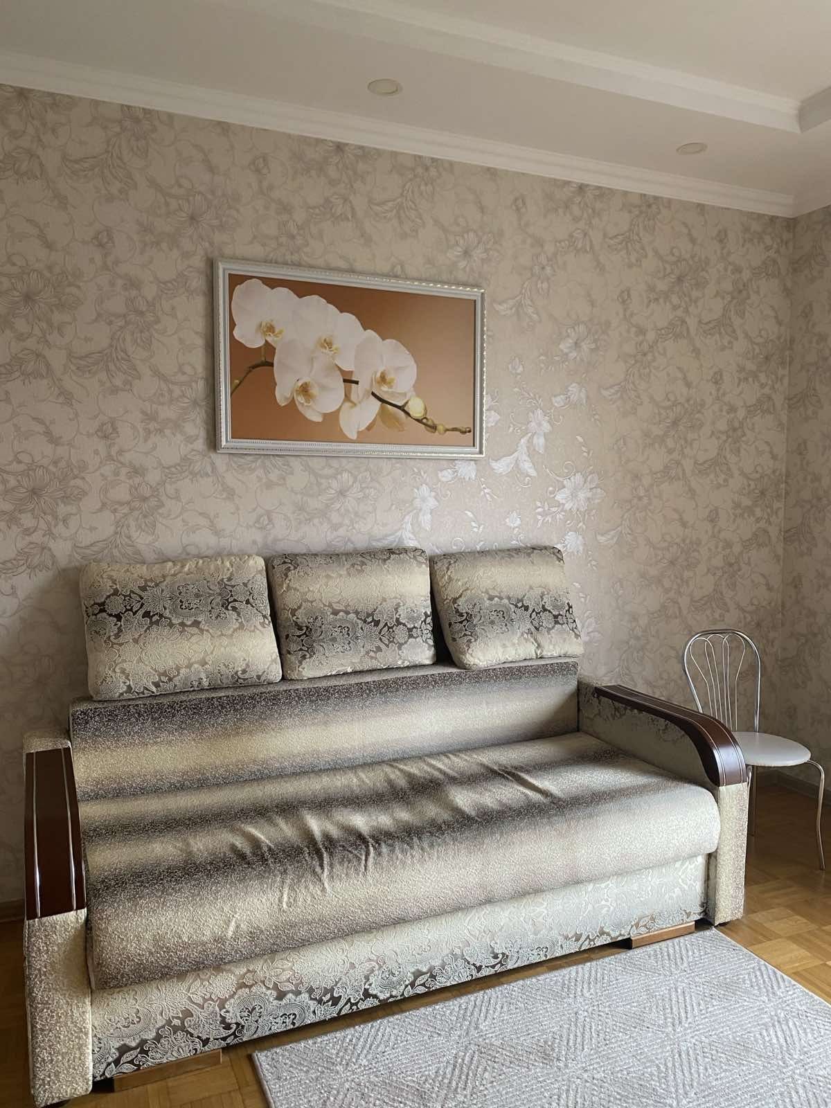 1-bedroom apartment on Dovzhenka street, 2nd floor, with elevator