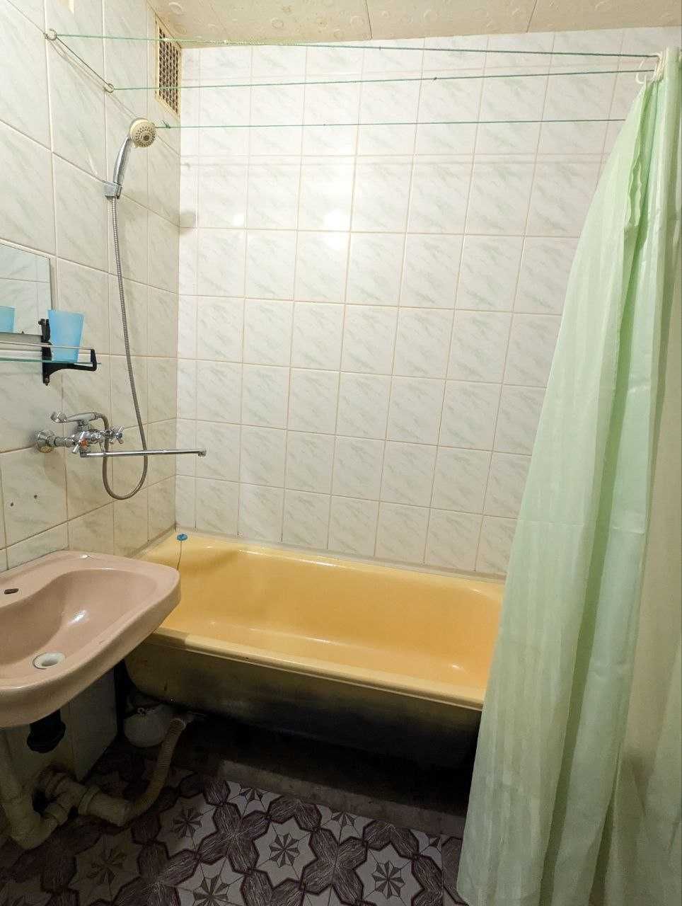 Northern District 1-Room Apartment with Basic Amenities
