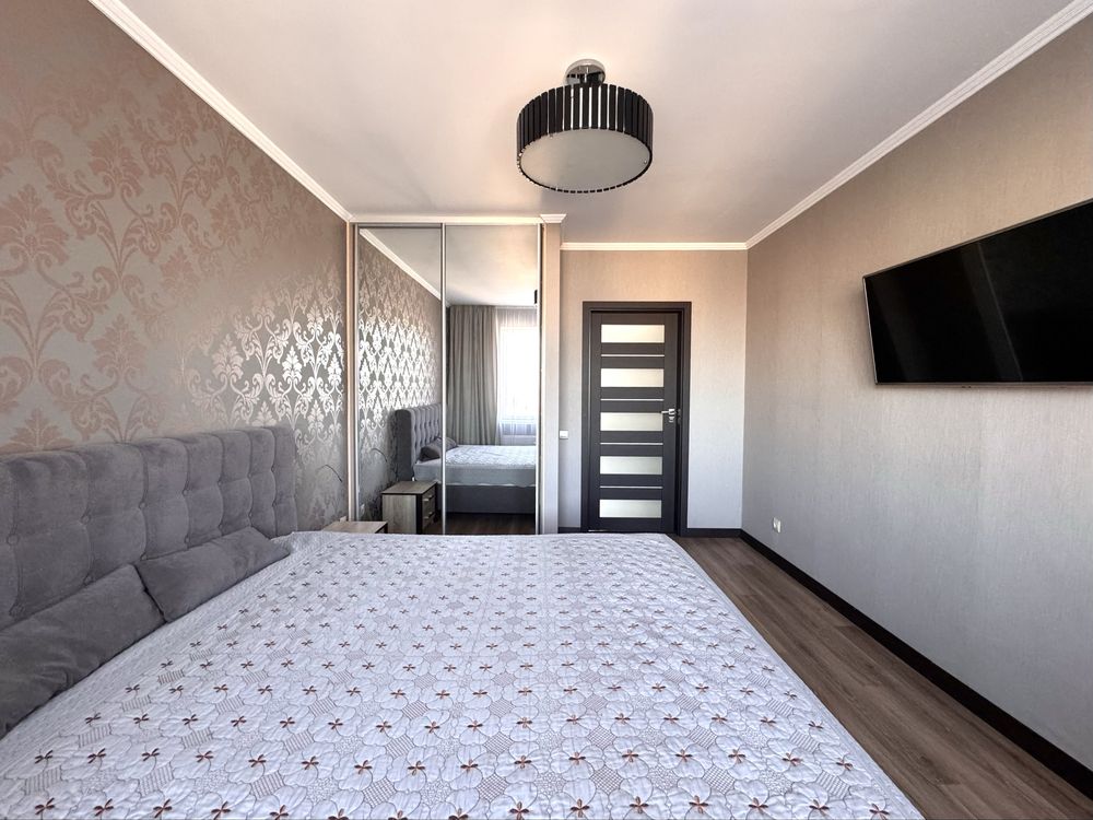 Two-room apartment on Urozhayna Street near Vovchynetska Street