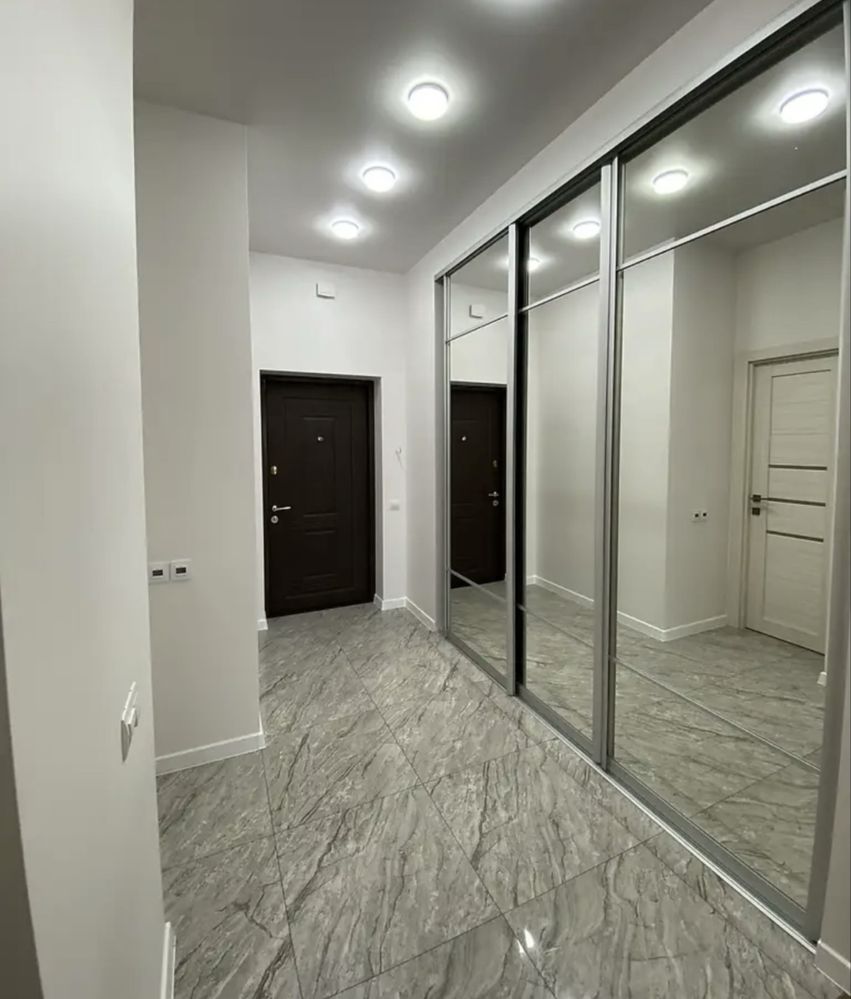 2-Bedroom Apartment with Designer Renovation
