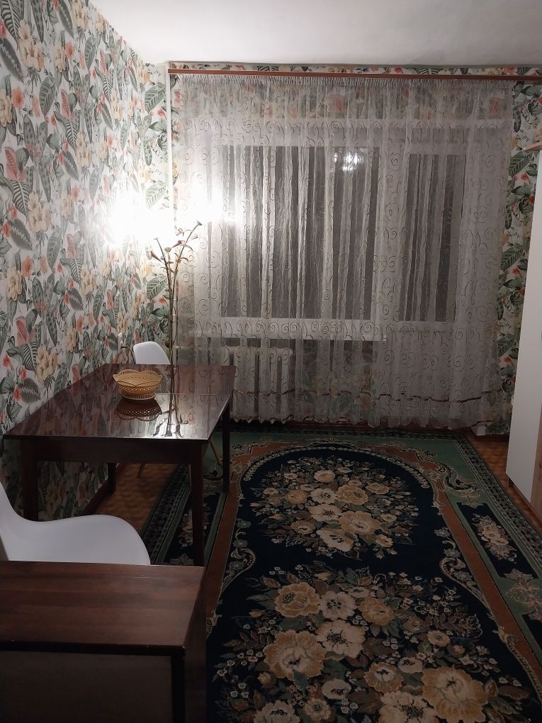 Clean One-Bedroom Apartment Near School 11