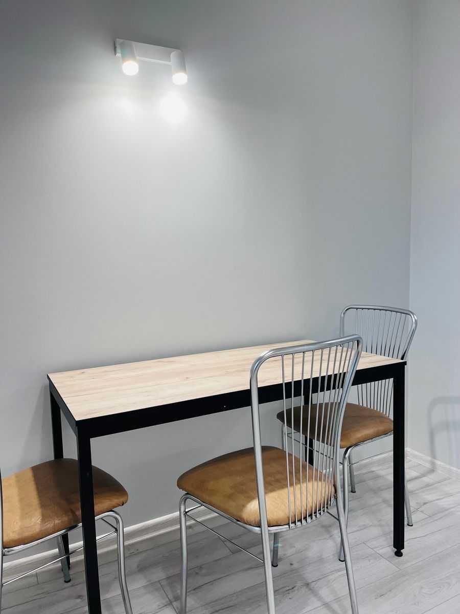 1-Bedroom Apartment on Drahomanov Street, Poznyaky District