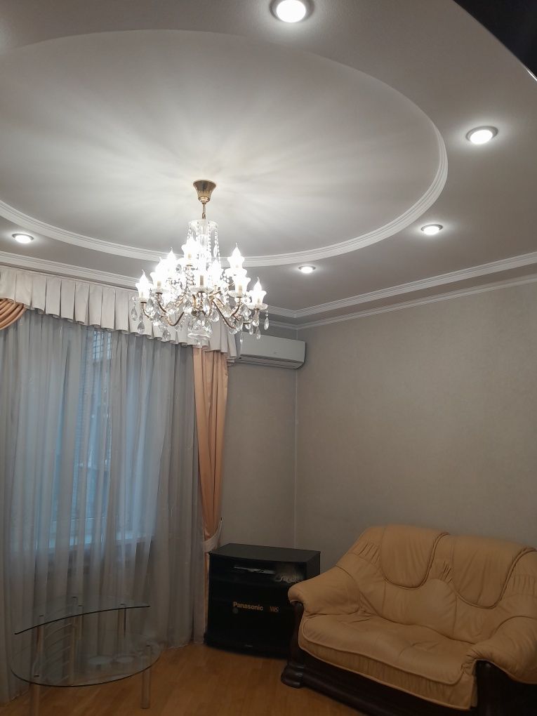 3-Room Apartment on Ilienko Street near Lukyanivka Metro