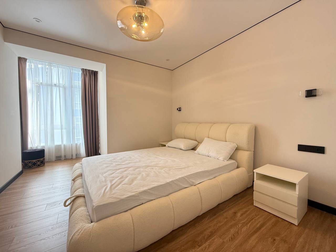 Stylish 1-bedroom apartment in city center, first rental