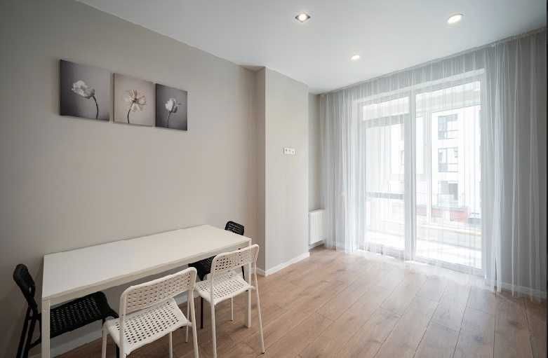 Spacious Comfortable Apartment on Pymonenko Street, Residential Complex 'Svitanok'