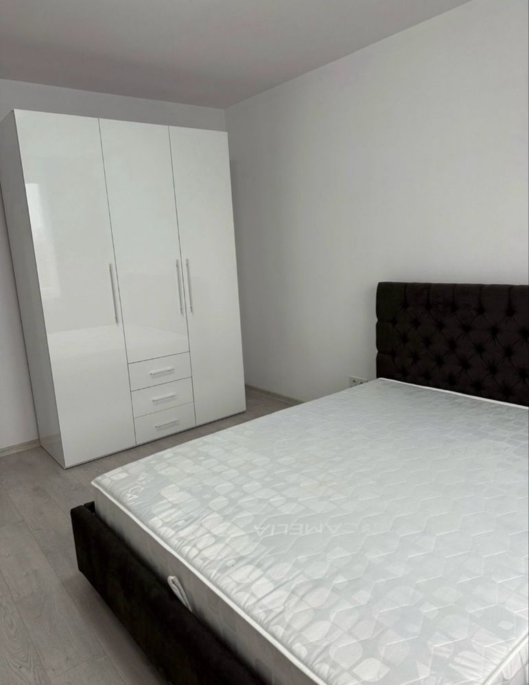 Modern 1-Room Apartment with Panoramic Windows and Balcony