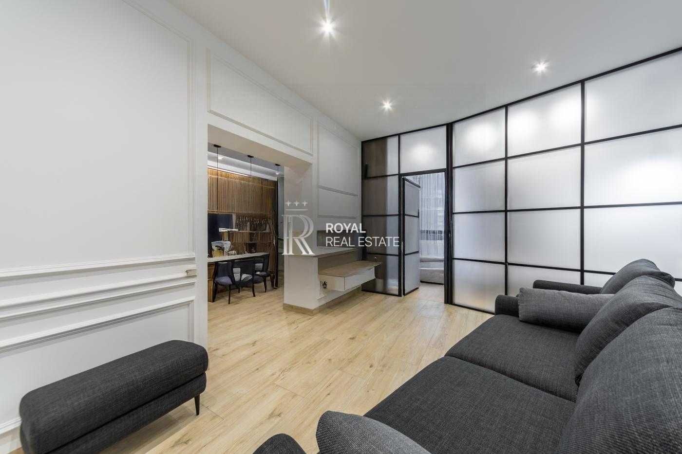Modern 70m2 Apartment with Designer Renovation in Skyline Complex