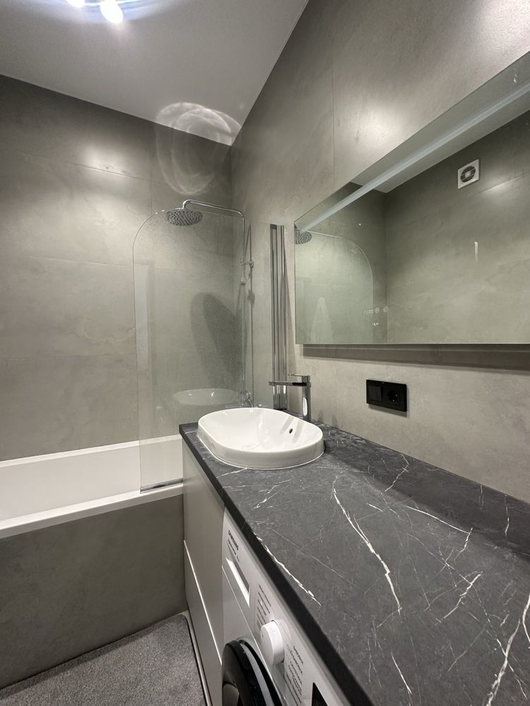 Spacious 1-Bedroom Apartment in City Line Complex