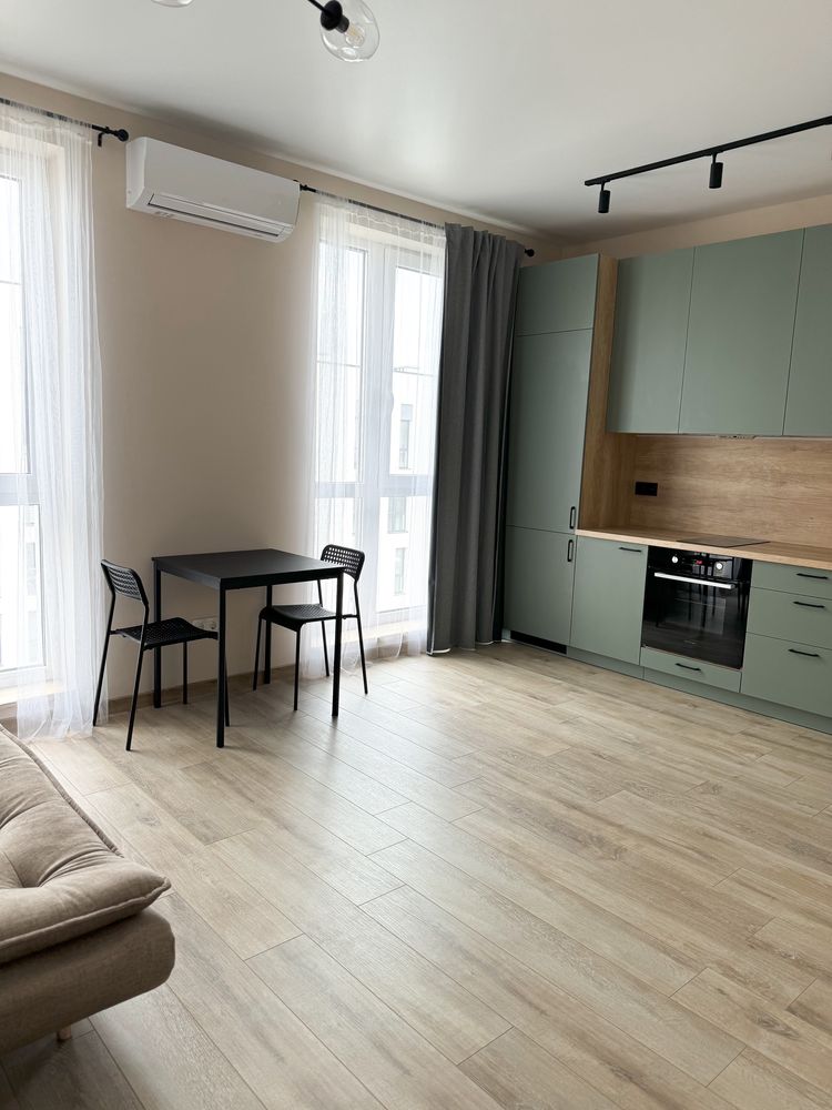 One-bedroom apartment in Quadrat residential complex with designer renovation