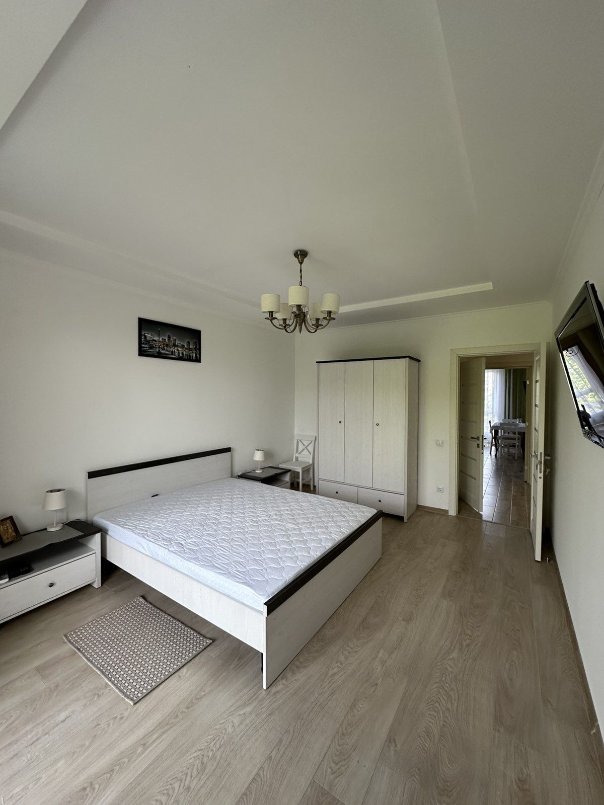 1-Room Apartment on Vyhovskyi Street, New Building with Euro Renovation