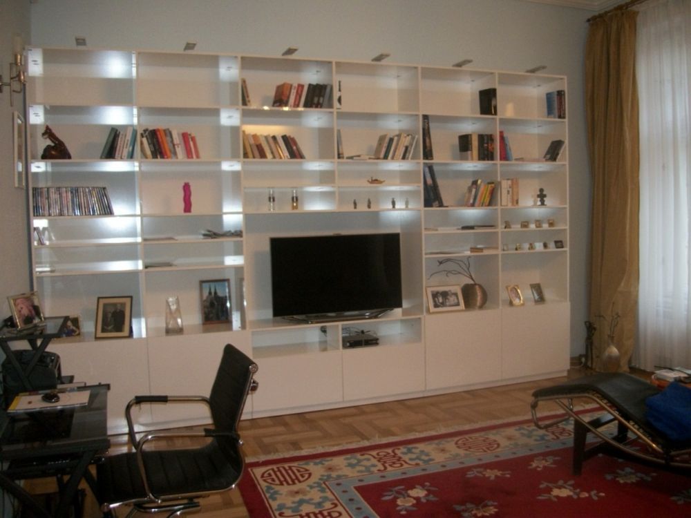 4-Room Apartment in Central Location near Citadel Park