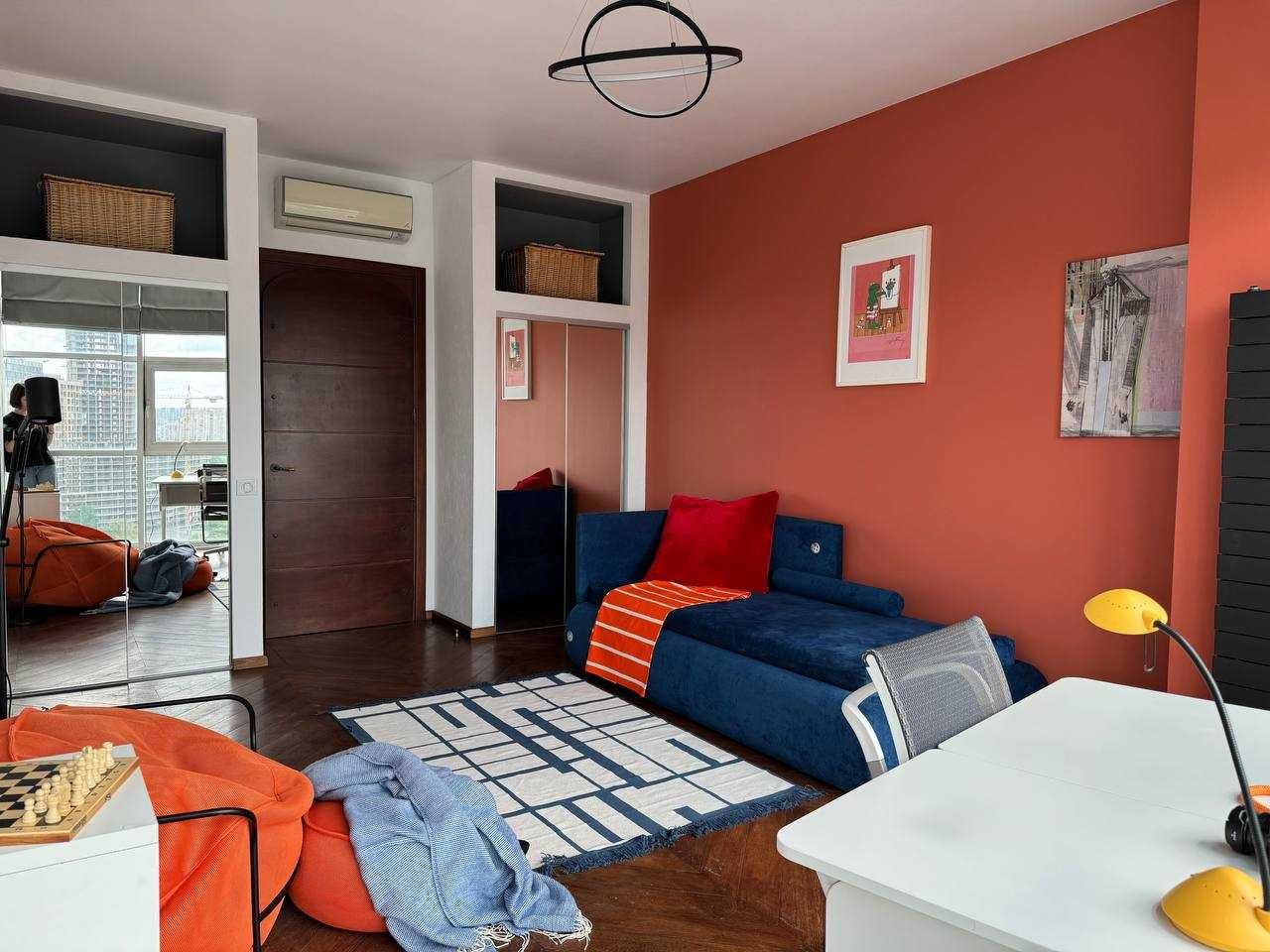 Stylish 3-Bedroom Apartment with Designer Renovation near Vydubychi Metro
