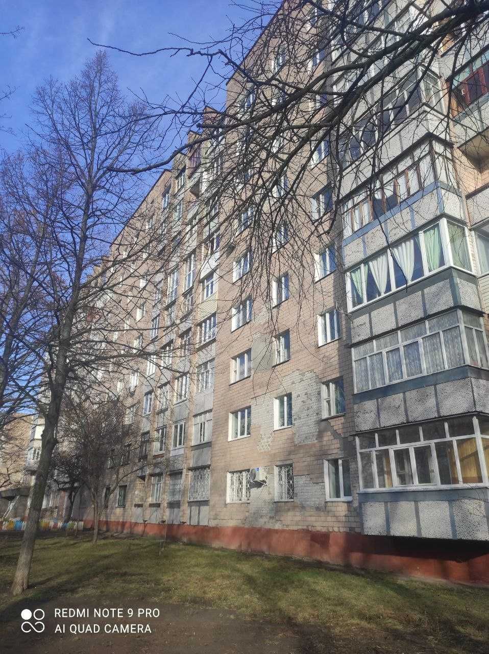 2-Room Apartment near TsUM in Chernihiv City Center