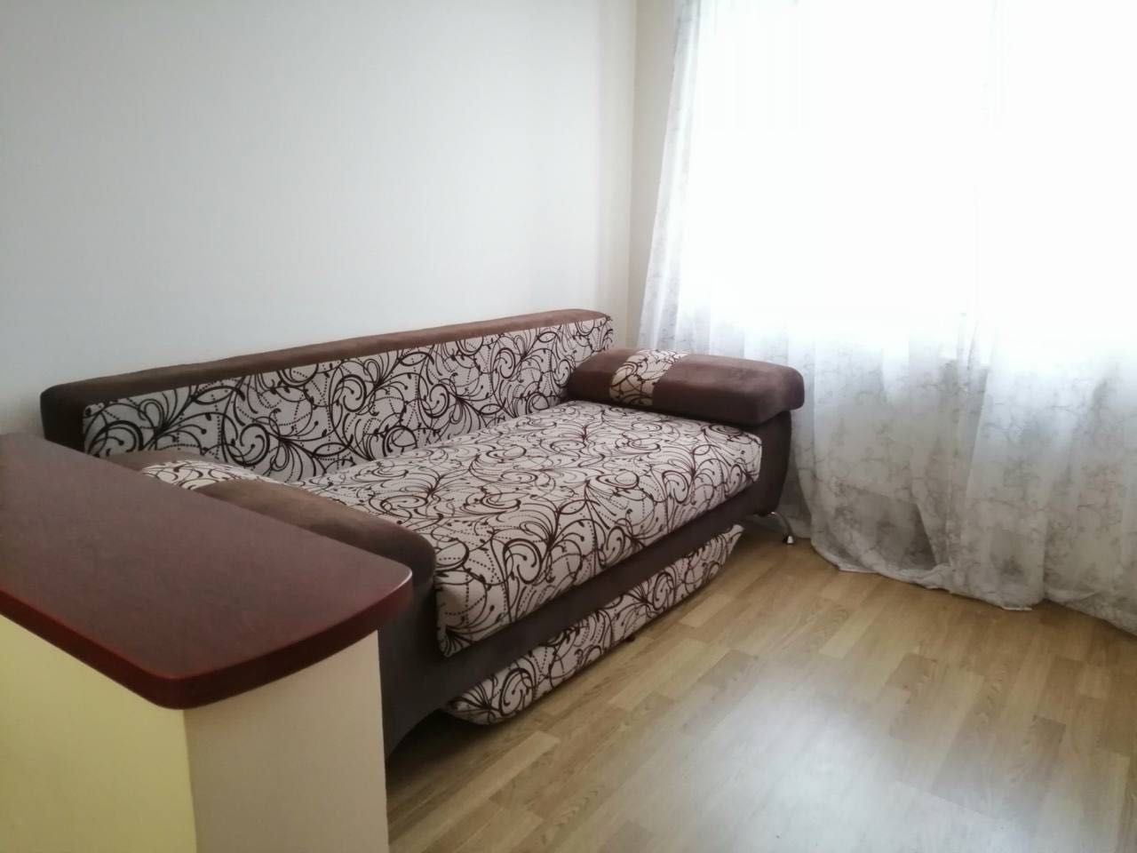 Spacious 3-room apartment near lake, new building, fully equipped