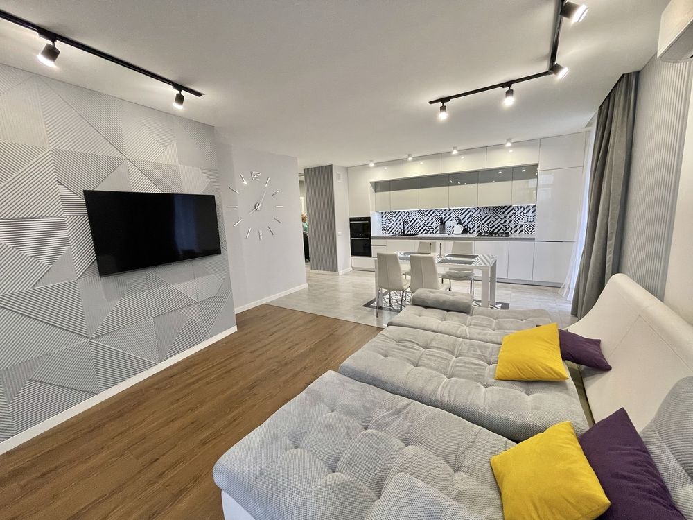 Stylish 2-Room Apartment on Chornovola in Avalon Residential Complex