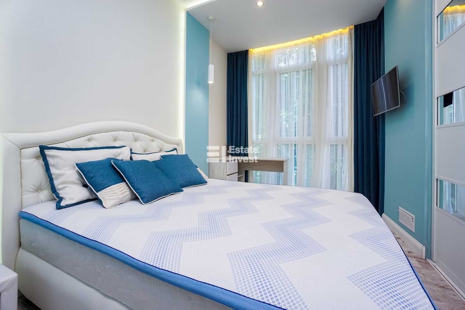One-bedroom apartment in Posolskyi Complex with studio kitchen