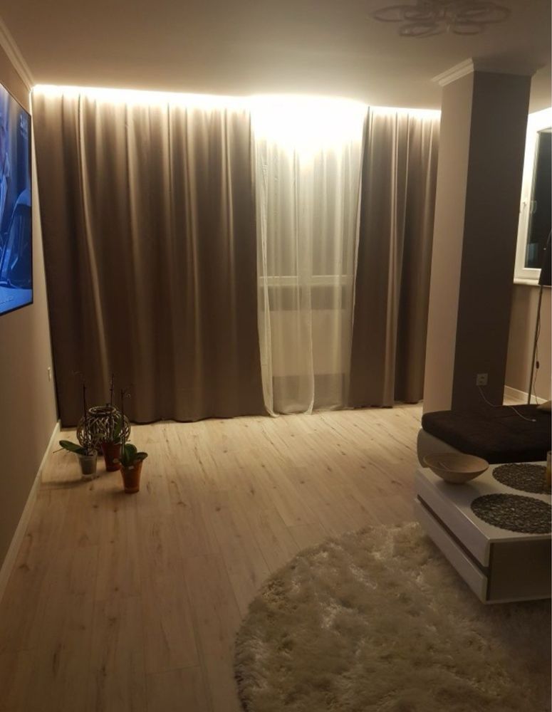 Stylish 3-Room Apartment in City Center with Panoramic View