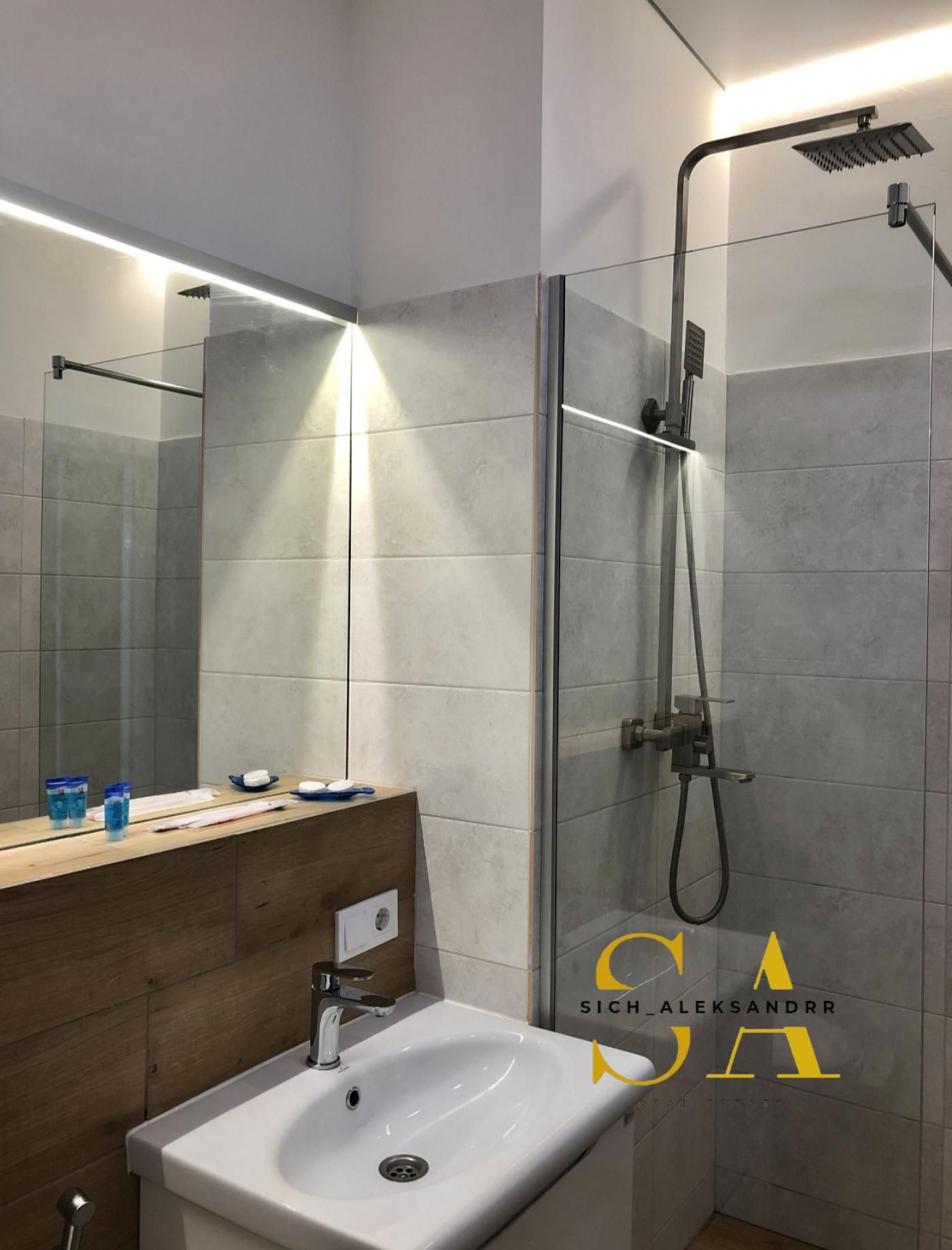 Compact 38 m² Apartment with Terrace in Arcadia, Prime Location
