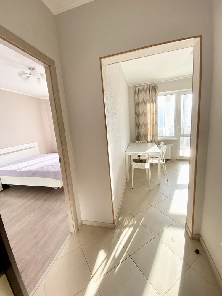 1-Bedroom Apartment with Panoramic Windows and Modern Design