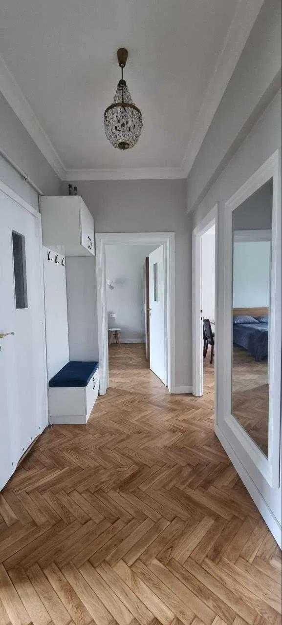 Spacious 2-Room Apartment in City Center with Parking and Balcony