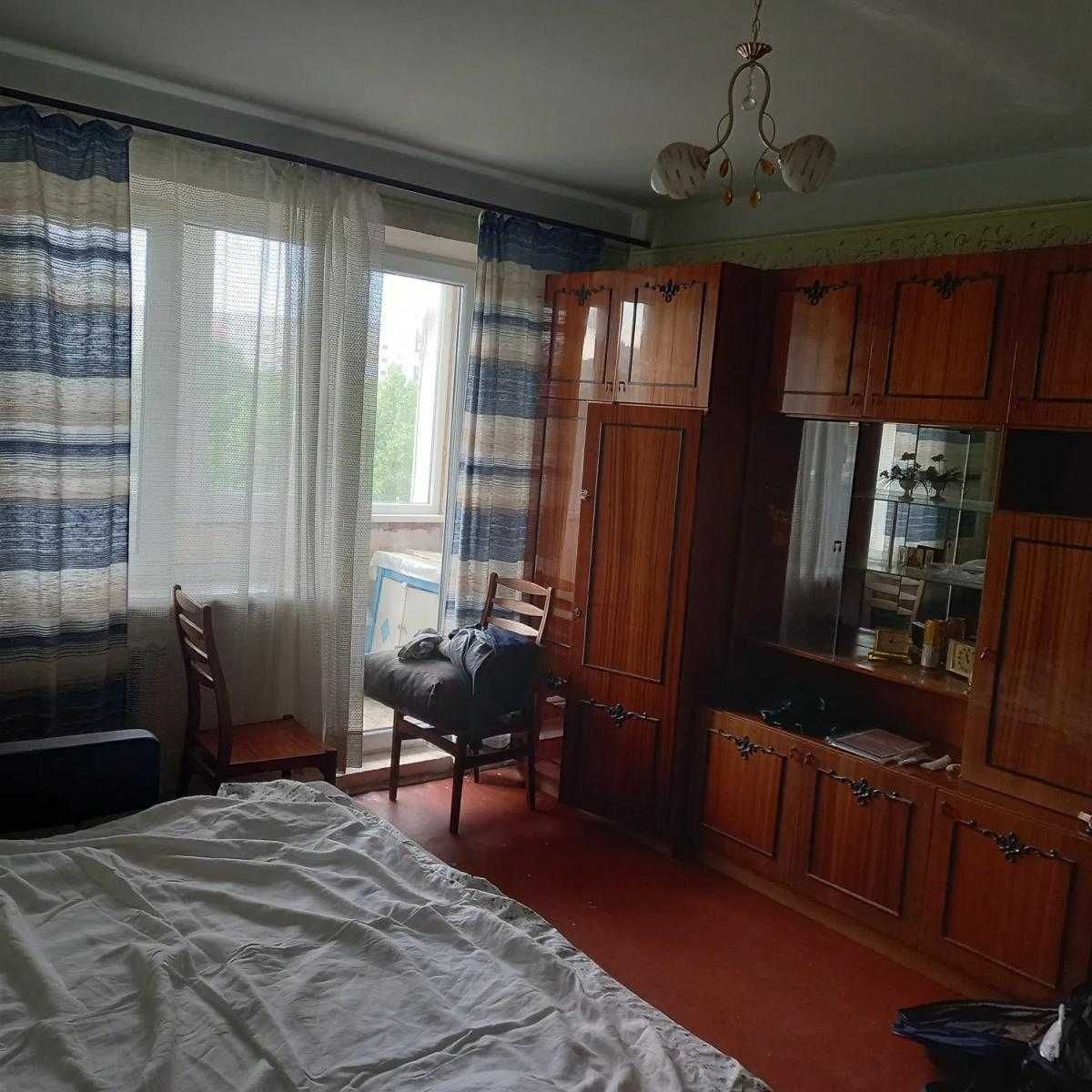 2-Room Apartment in Sykhiv, Dovzhenka Street