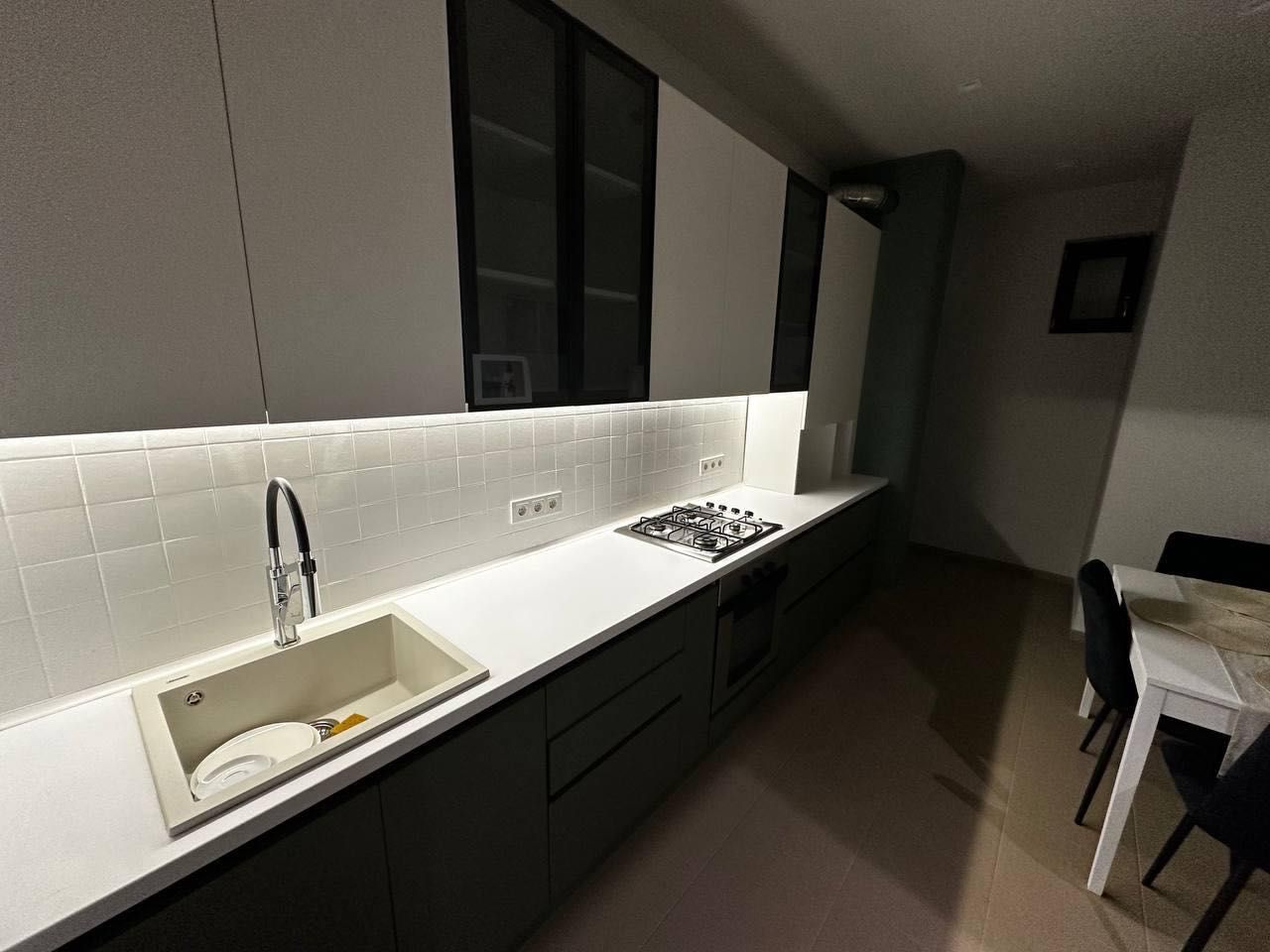 Spacious 2-Room Apartment in City Center with Modern Design