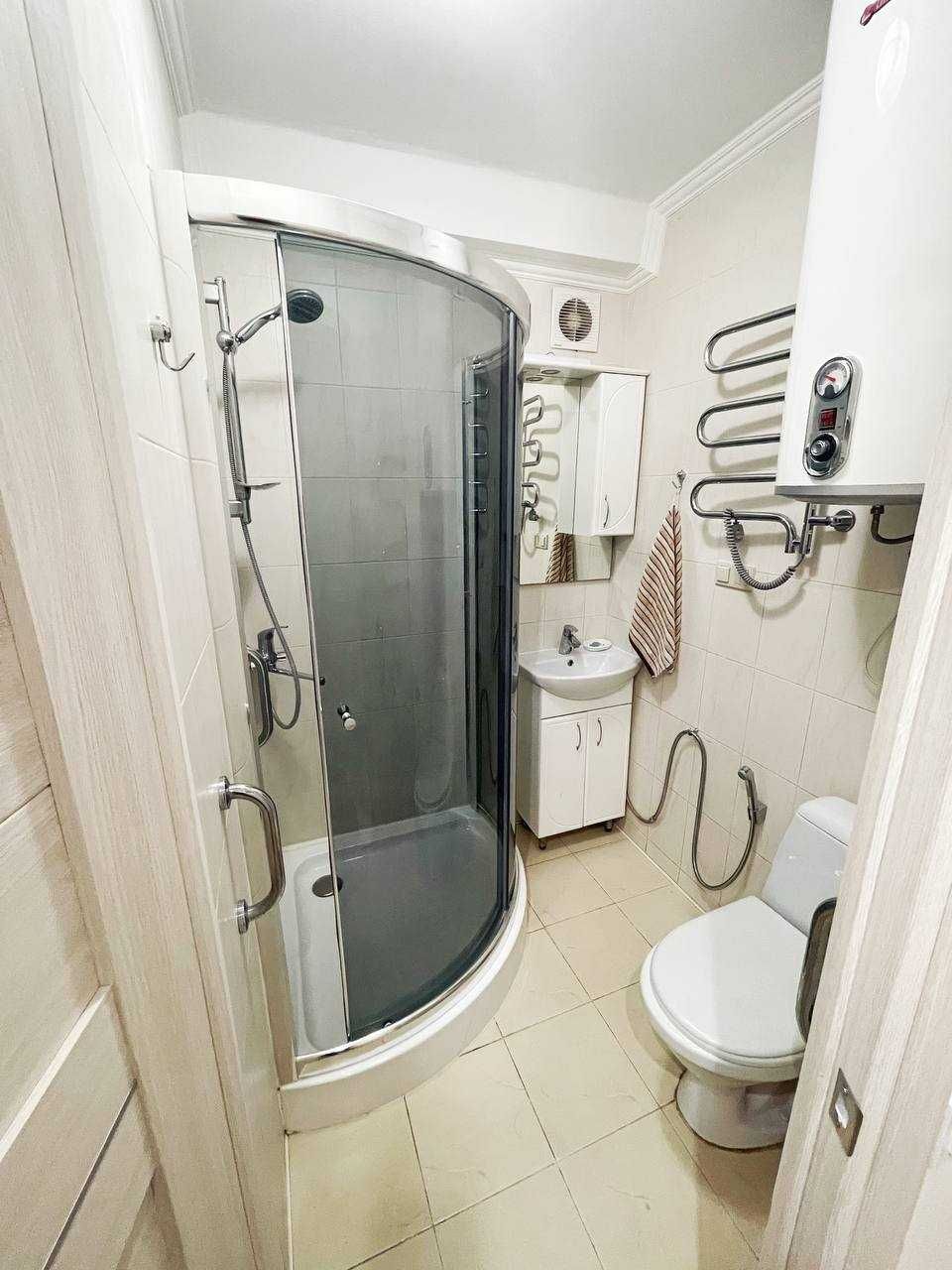 Modern 1-Bedroom Apartment Near Victoria Gardens Mall