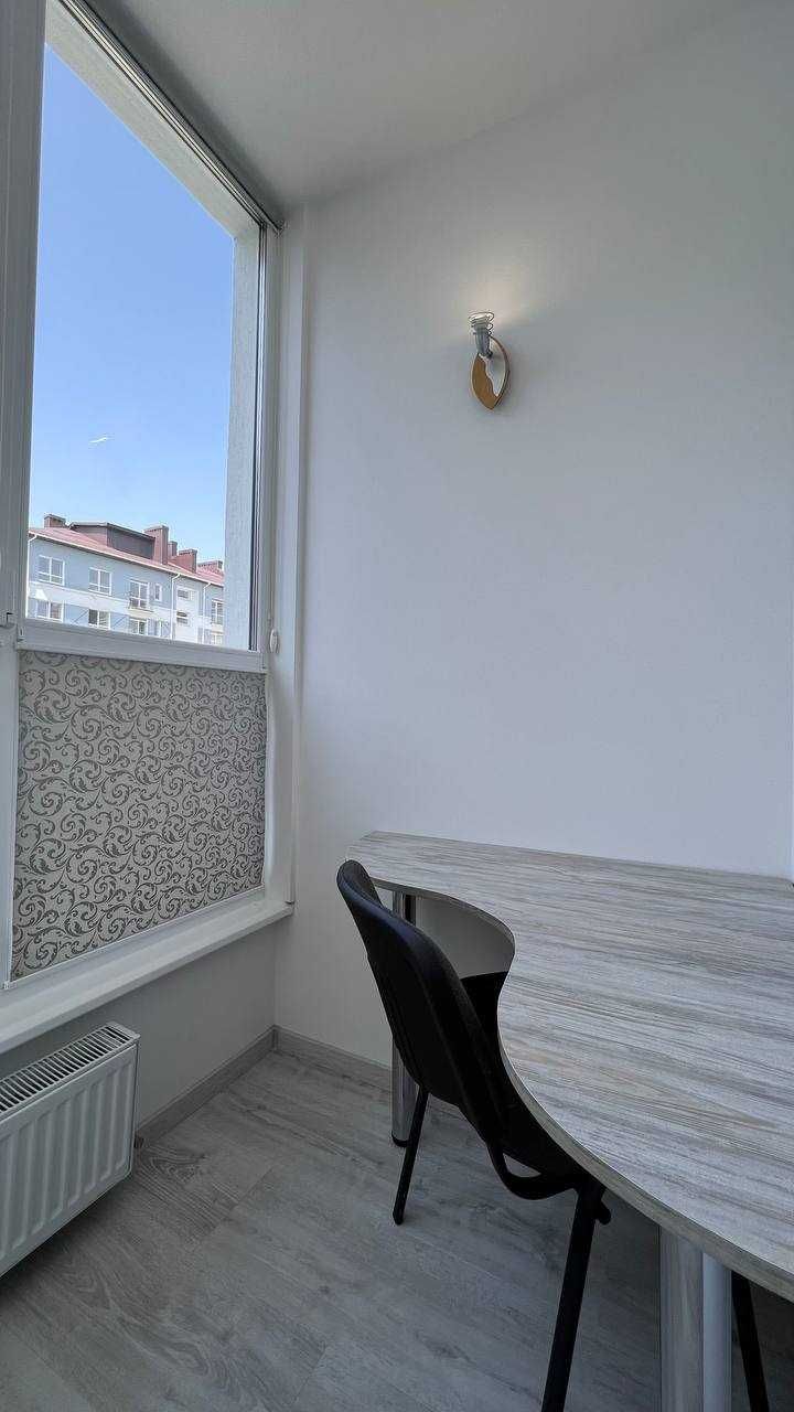 One-bedroom apartment in new residential complex near city lake