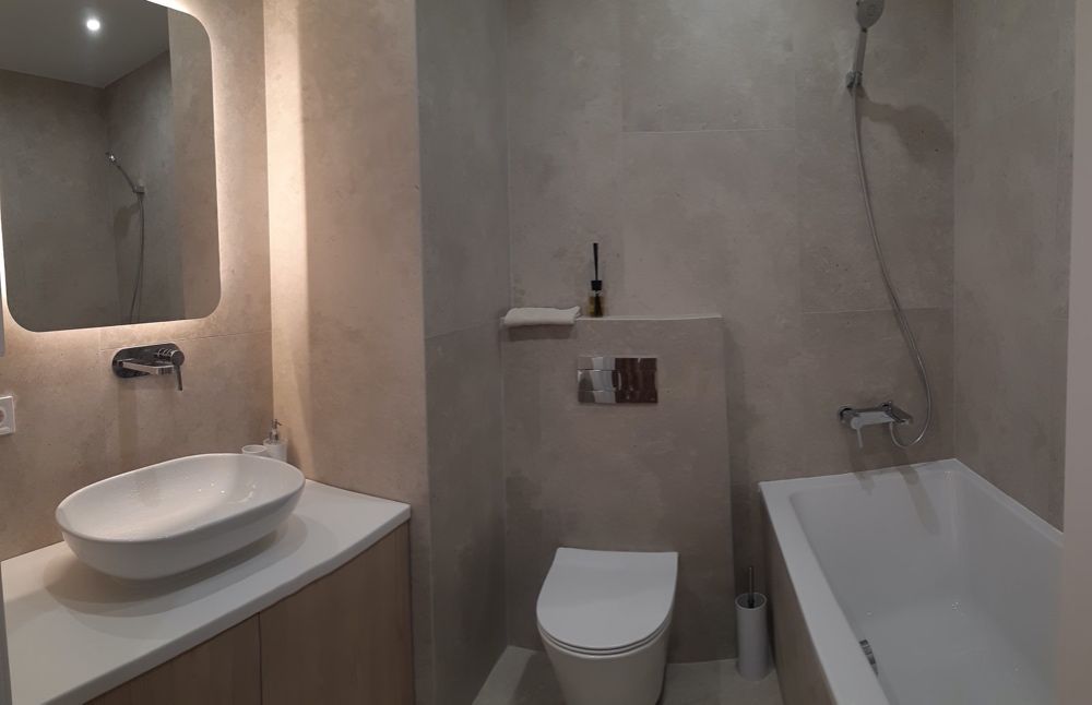 Slavutych Residential Complex - Spacious 2-Bedroom Apartment with City View