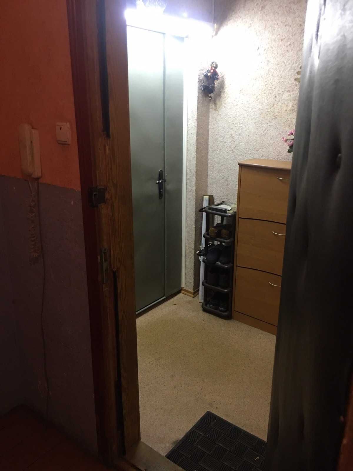 2-Room Apartment on Pravdy Avenue, Vynohrader District