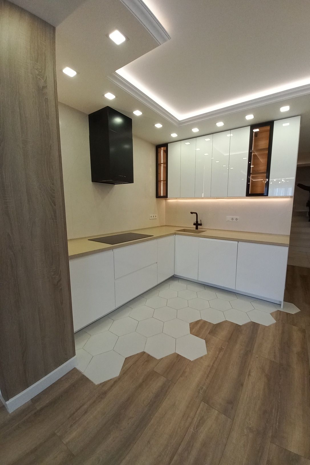 VIP 2-Level Penthouse in Obolon, 200 sq.m, Top Floor, Premium Renovation