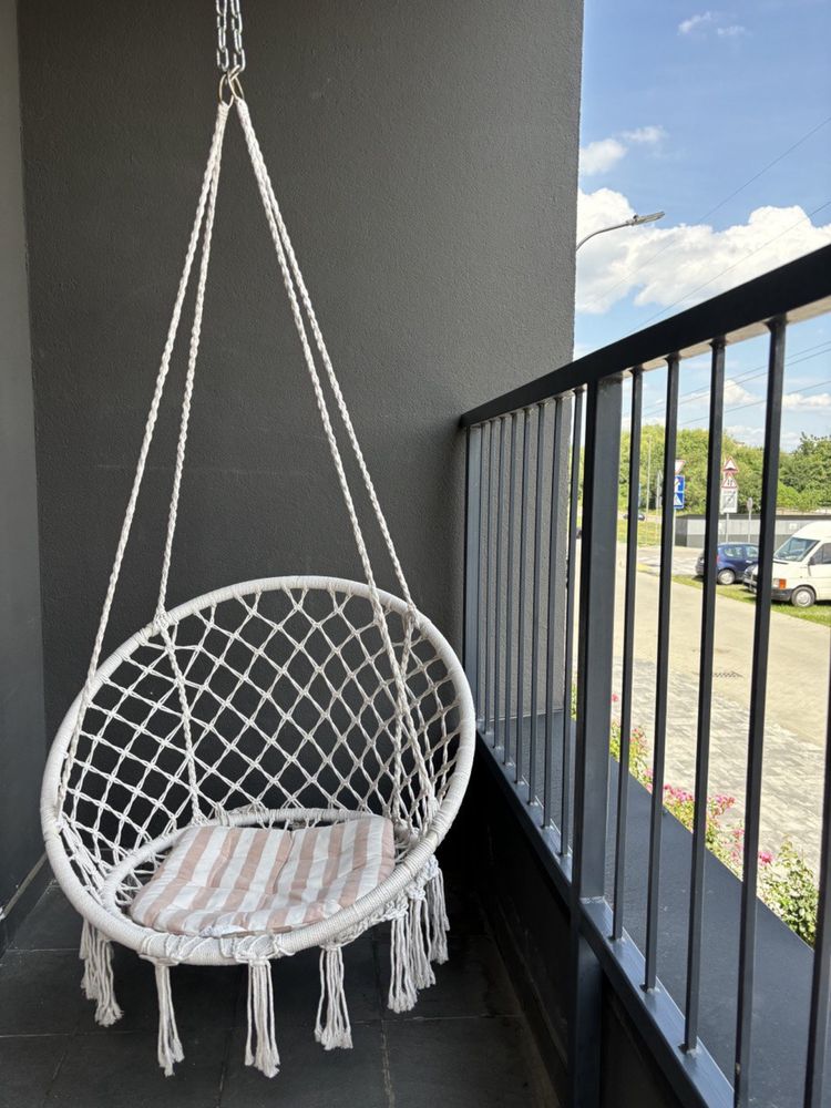 2-Room Apartment with Designer Interior, Balcony, and Modern Amenities