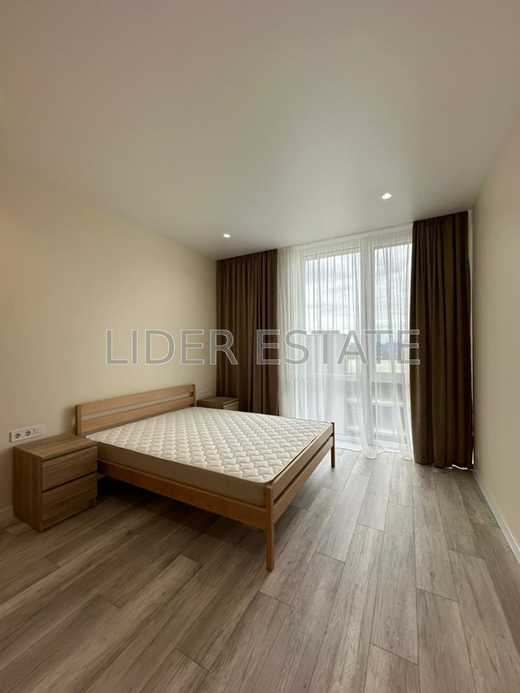 2-Room Apartment in City Line Complex with Designer Interior