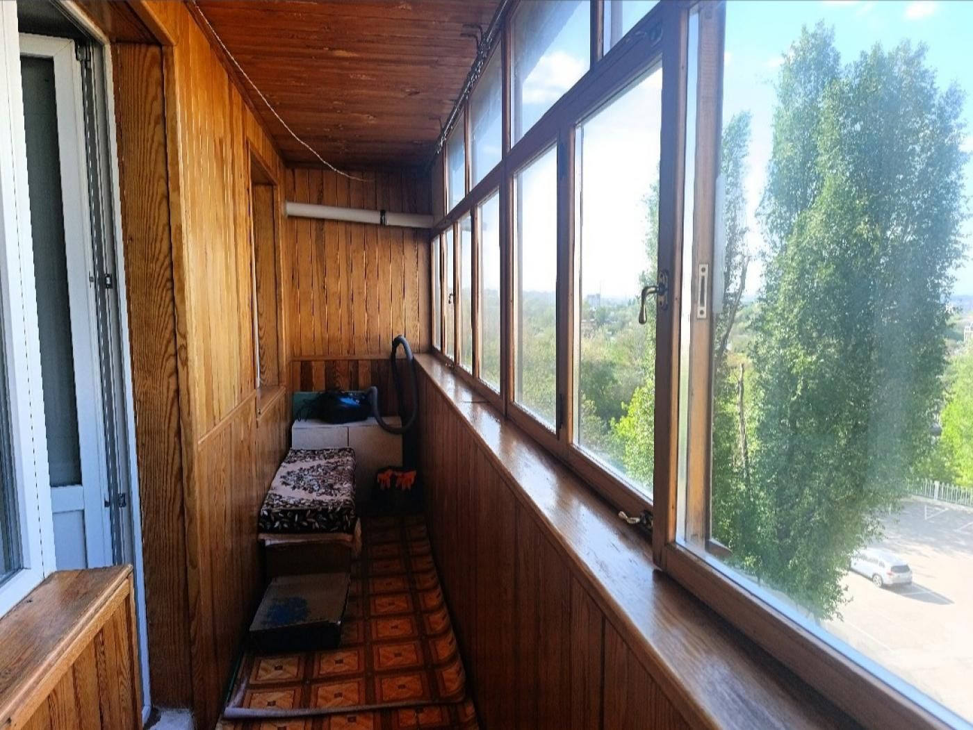 1-Room Apartment with Autonomous Gas Heating near Medtekhnika Stop
