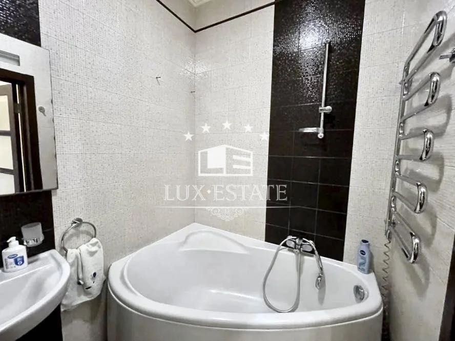 Spacious 2-room apartment in Atoll Complex near Kholodna Hora Metro