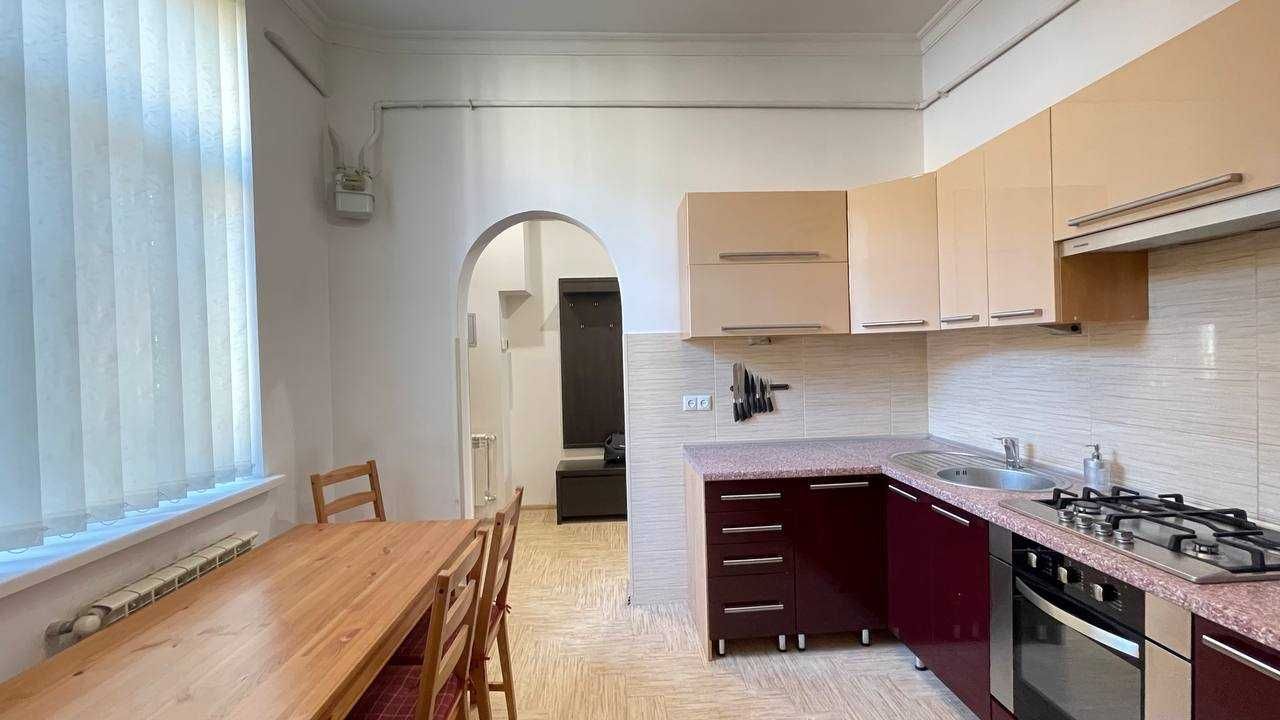 Cozy Two-Room Apartment in City Center Near Mytna Square