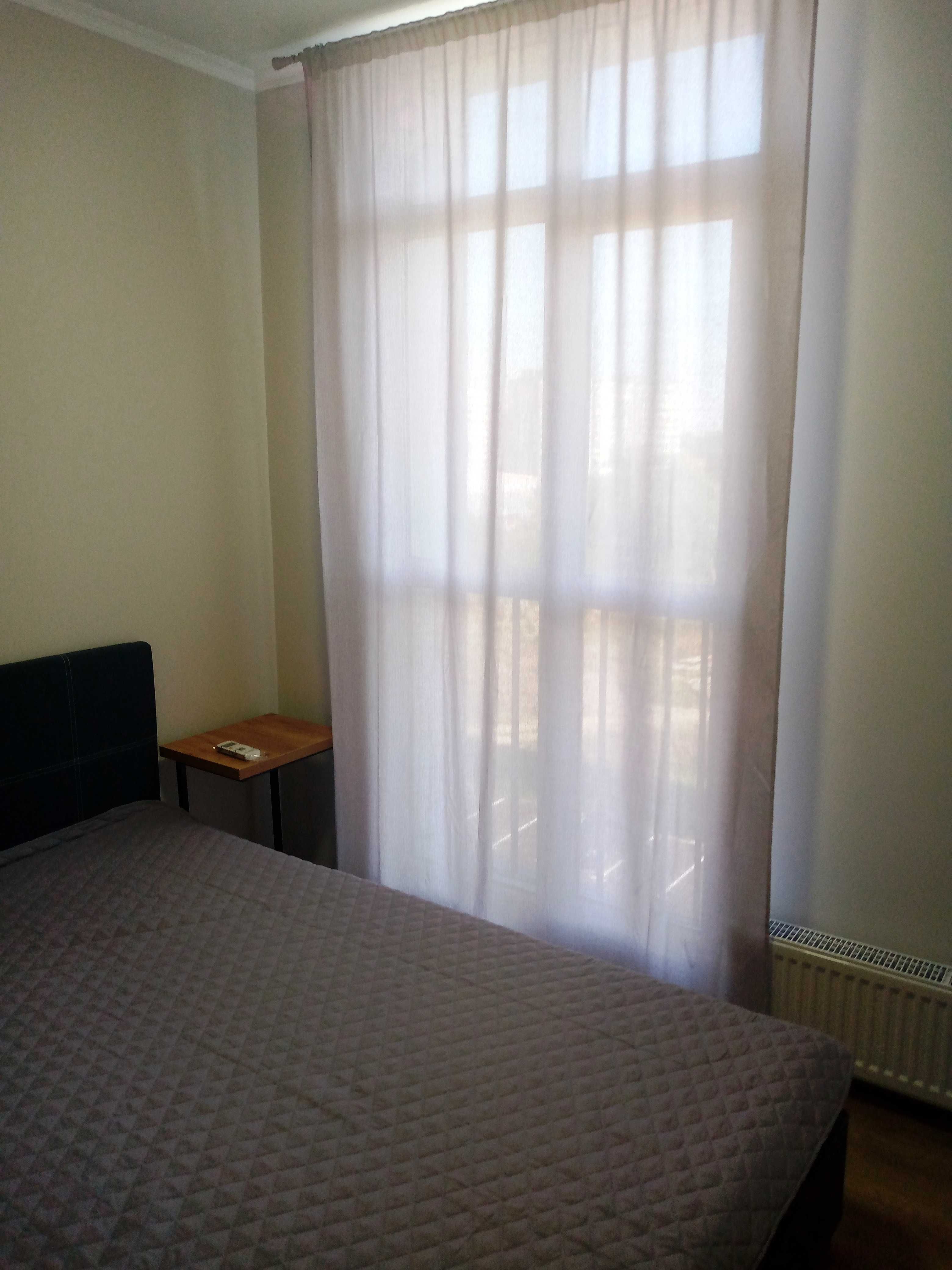 Modern Studio in iHome with Full Amenities
