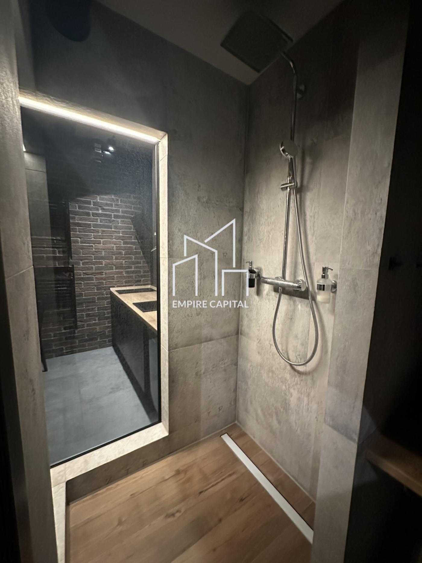 1-Room Apartment with Panoramic Windows and Designer Interior
