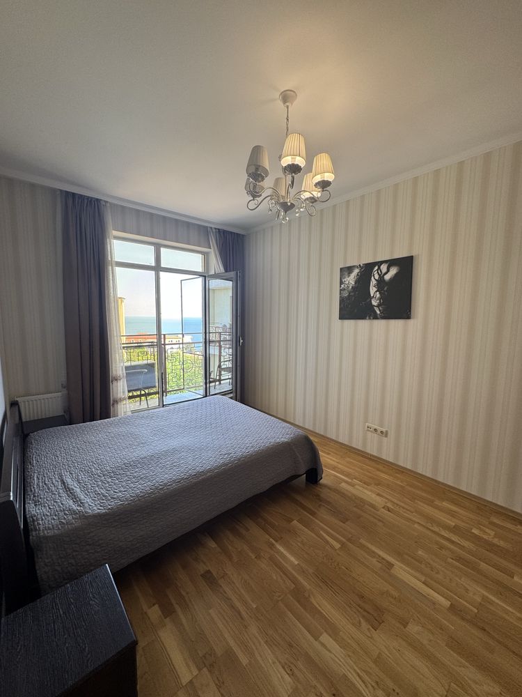 Sea View Apartment at 9 Pearl Complex, French Boulevard