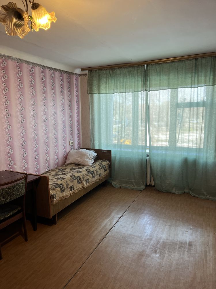 1-Room Apartment with Classic Interior