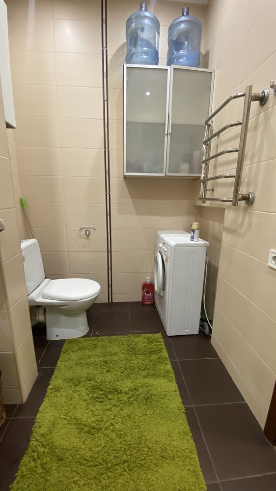 2-Room Apartment near Svyatoshino Metro, Well-Furnished