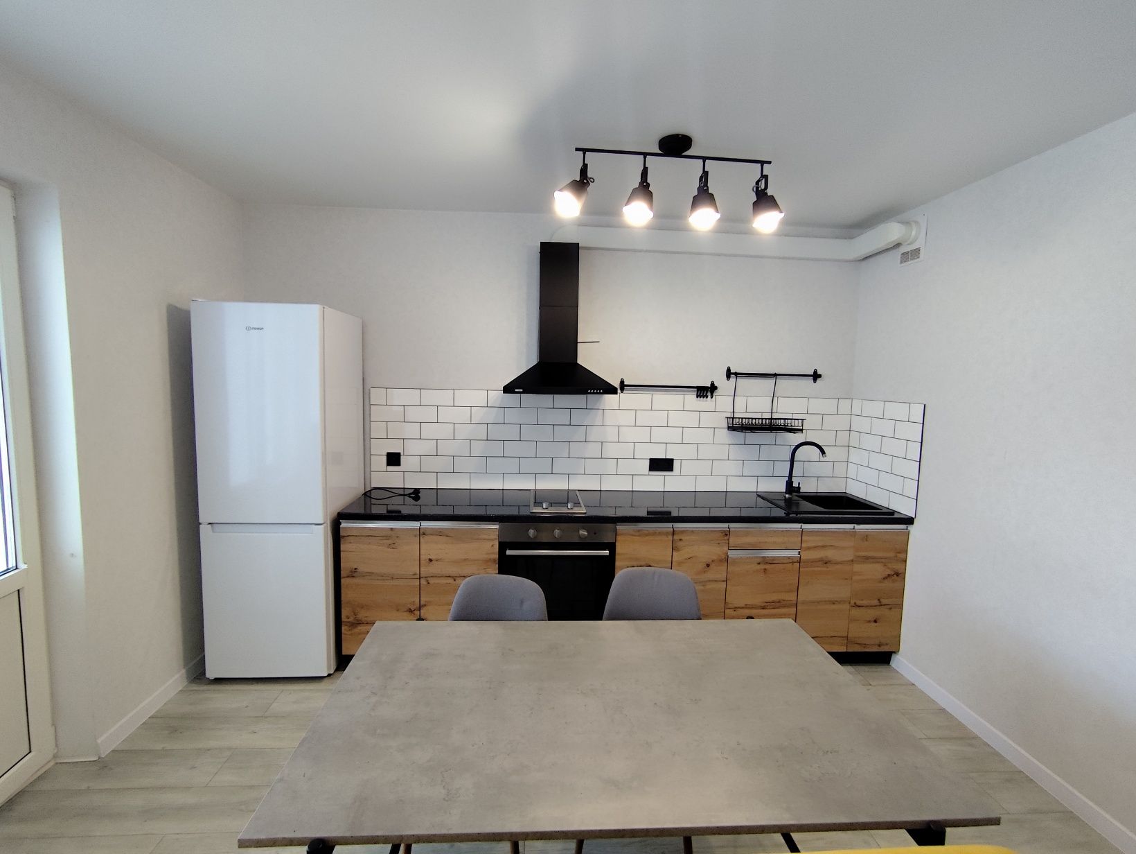 Cozy One-Bedroom Studio Apartment in Odeskyi Bulvar Complex