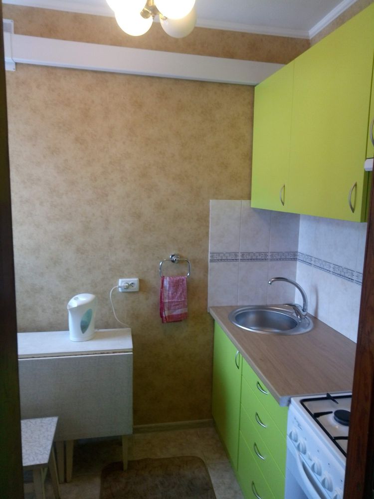 Cozy 1-Bedroom Apartment Near Darnytsia Park
