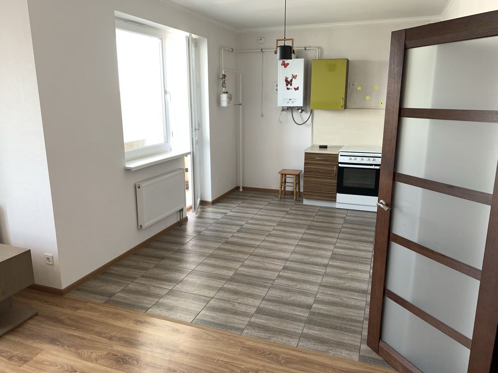 Two-story apartment for female tenants, fully furnished
